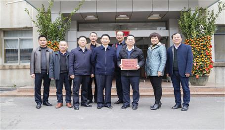 暖心！侯立林到公司送來春節(jié)慰問