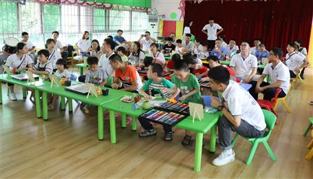 冶建青年走進兒童福利院，帶去愛的“綠動”