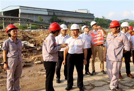 覃振華：加快項目建設 造高品質(zhì)工程