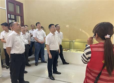 賴海標(biāo)參加基層黨組織主題黨日活動